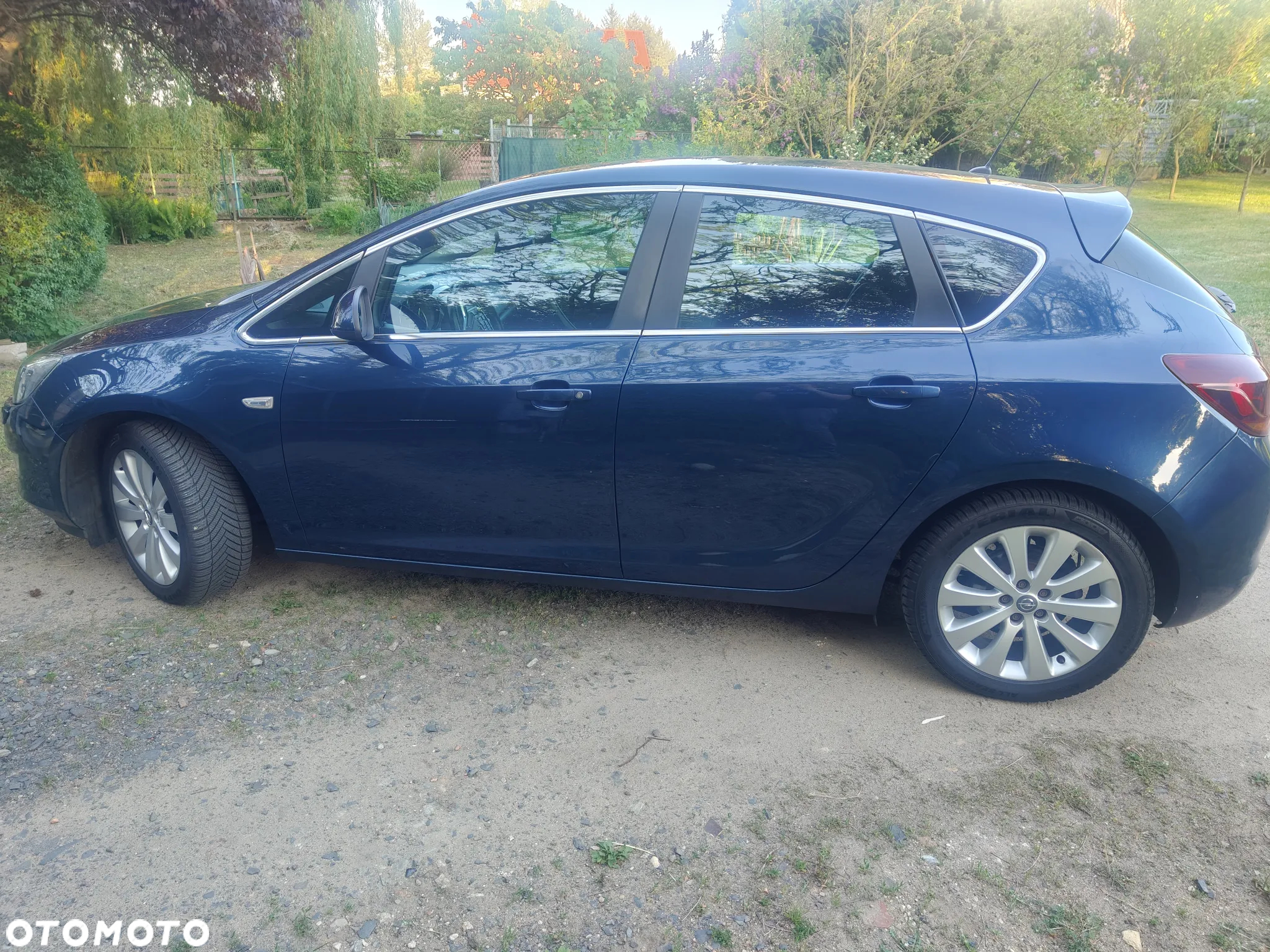 Opel Astra GTC 1.4 Turbo - 8