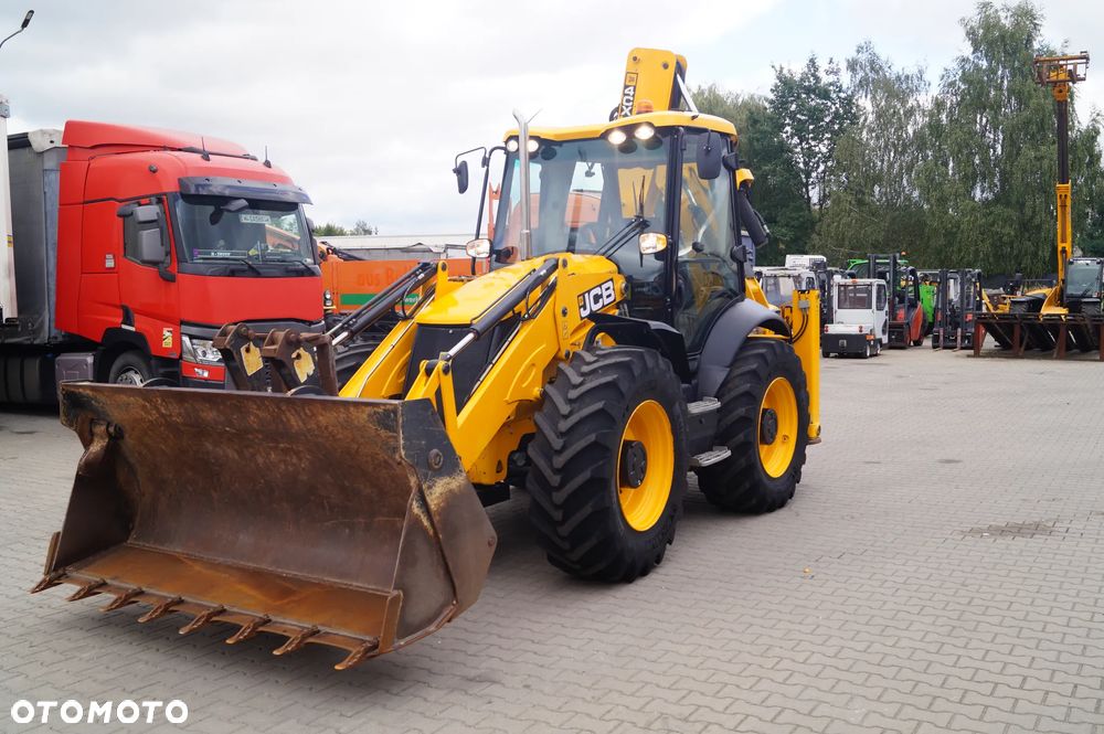 JCB 4CX - 1