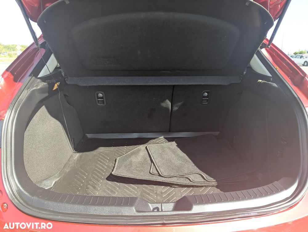 Mazda 3 G165 Revolution - 18