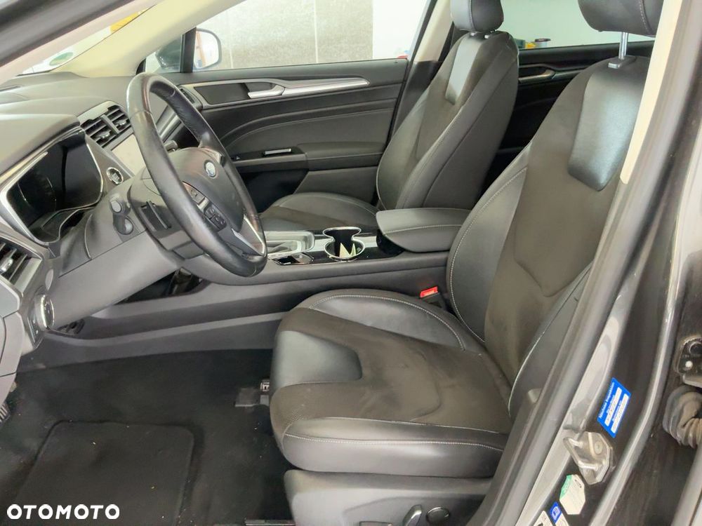 Ford Mondeo 2.0 TDCi Titanium PowerShift - 12