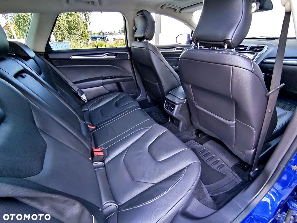 Ford Mondeo 2.0 TDCi PowerShift-Aut Allrad Titanium - 19