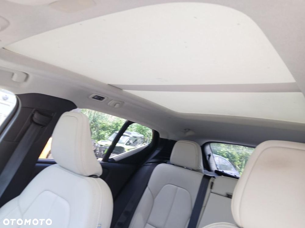Volvo XC 40 T5 AWD Inscription - 32