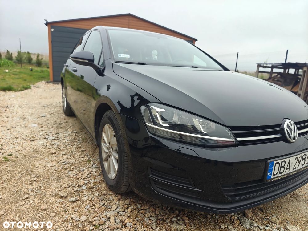 Volkswagen Golf - 2