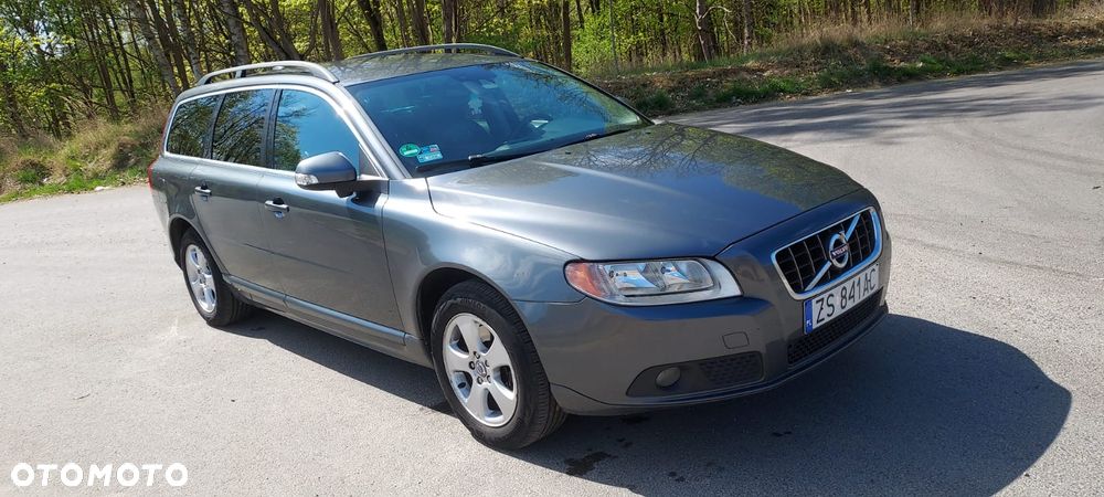 Volvo V70 2.0D Momentum - 1