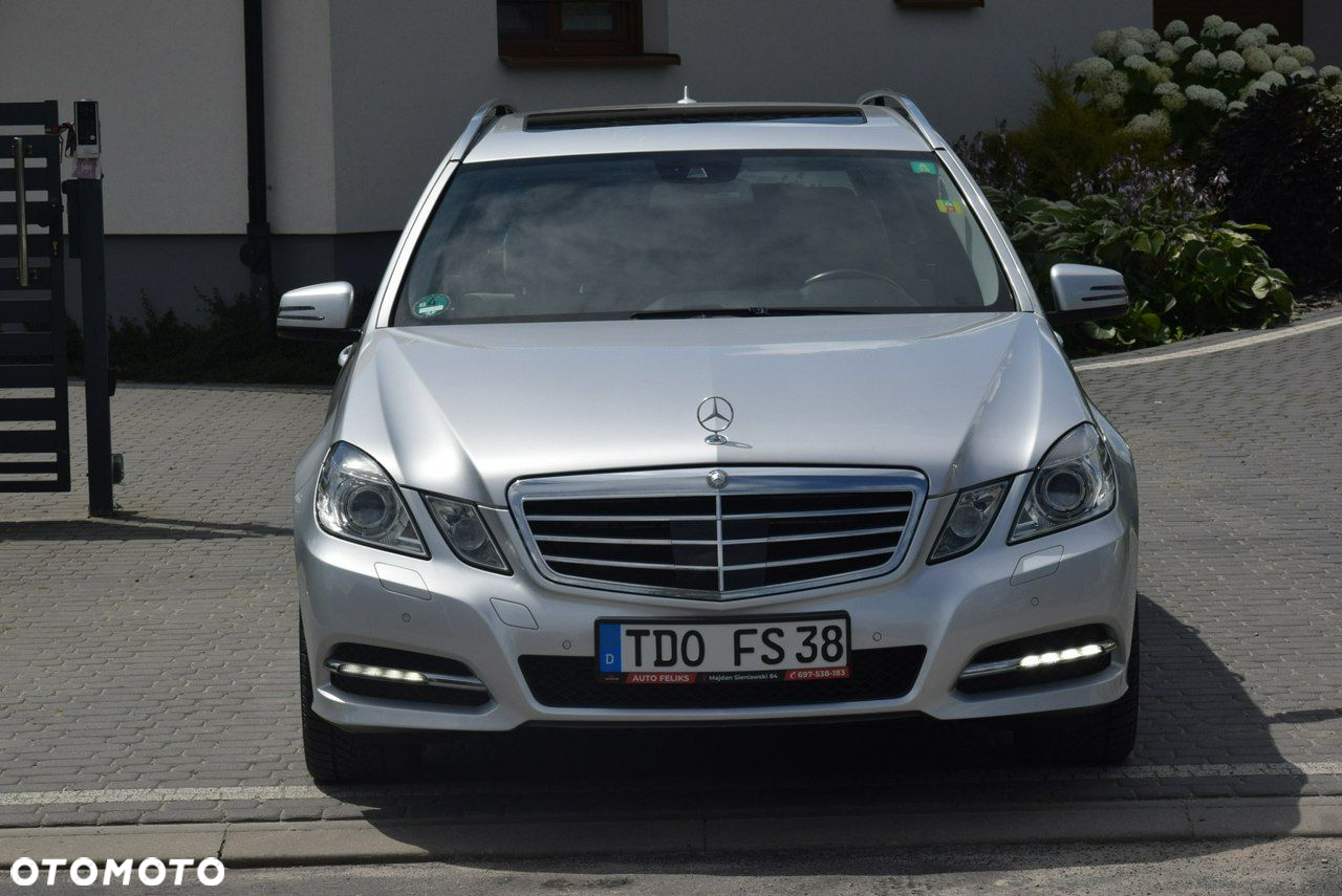 Mercedes-Benz Klasa E 350 CDI BlueEff Avantgarde - 2