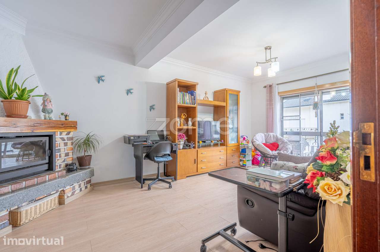 Acolhedor Apartamento T3 - Grande imagem: 2/26