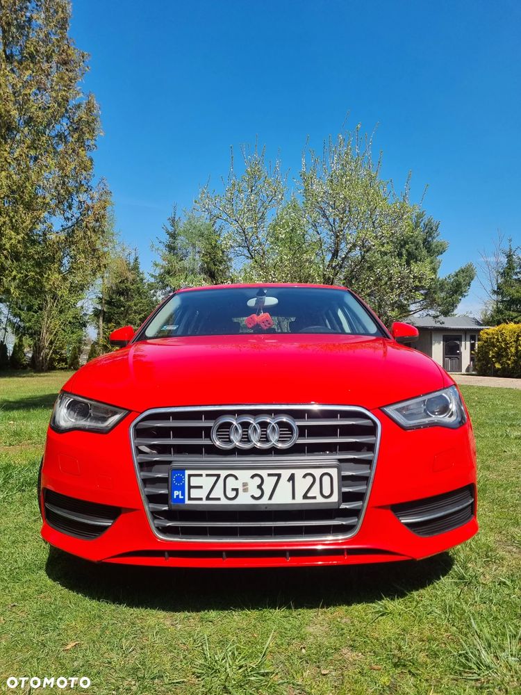 Audi A3 Sportback - 1