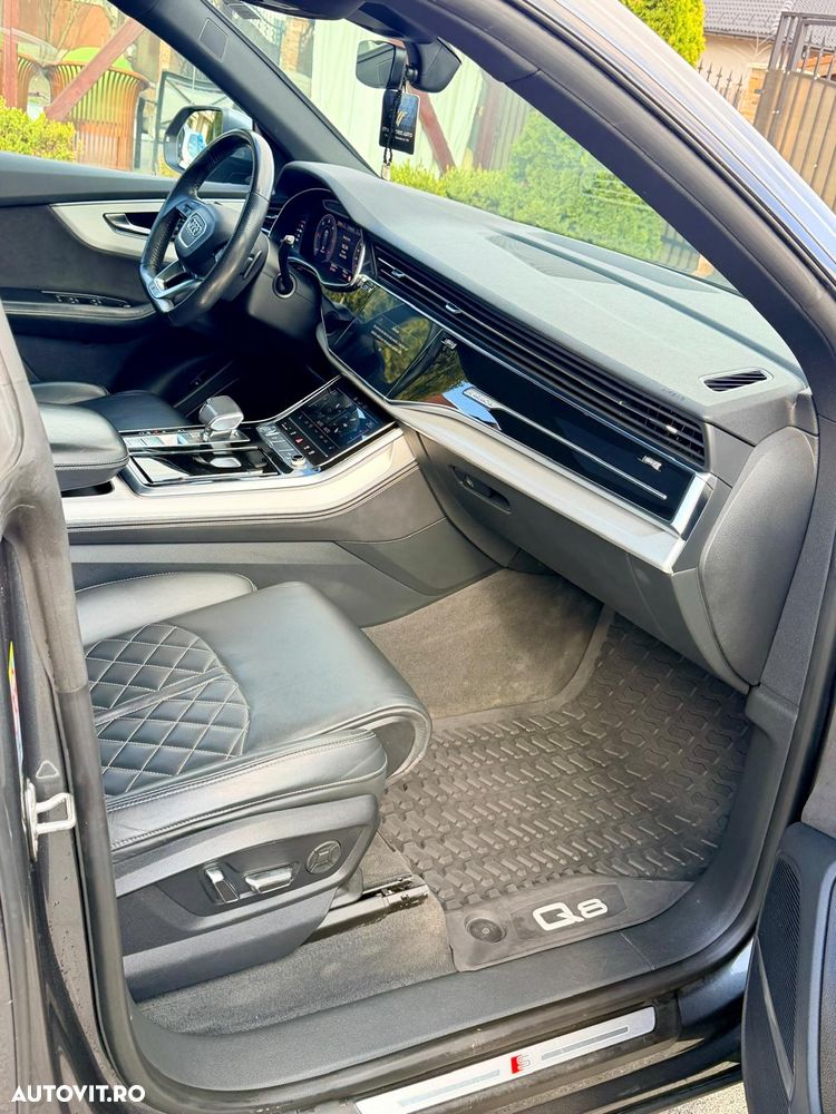 Audi Q8 - 9