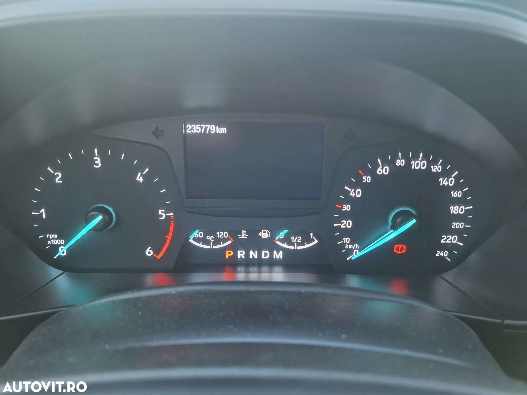 Ford Focus 1.5 TDCi Powershift Titanium - 13
