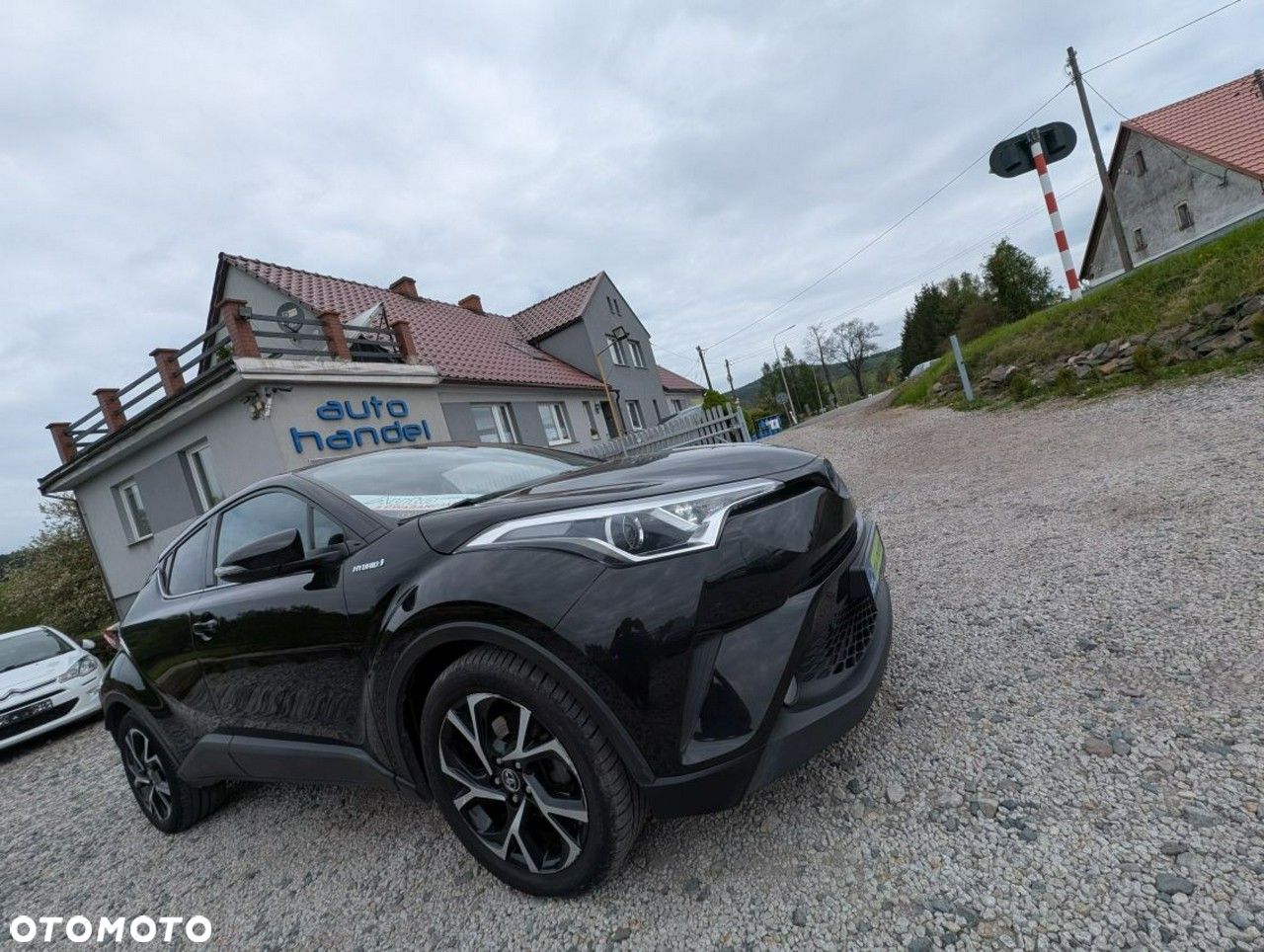 Toyota C-HR - 1