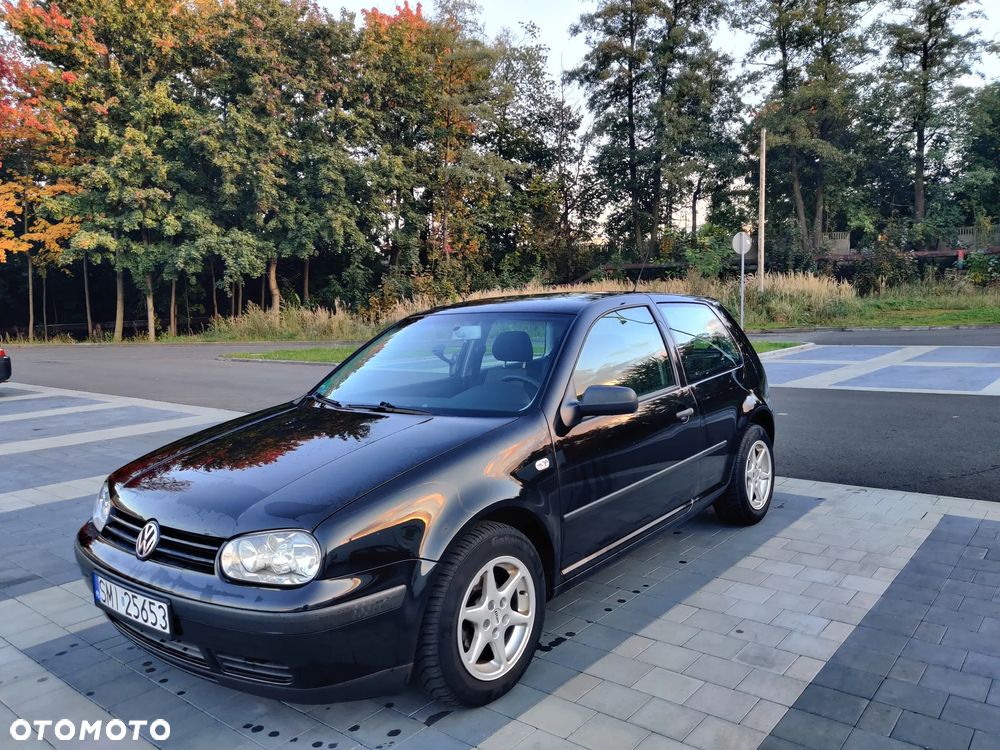Volkswagen Golf - 4