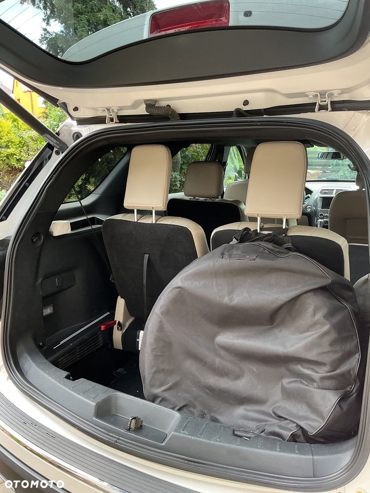 Ford Explorer - 12