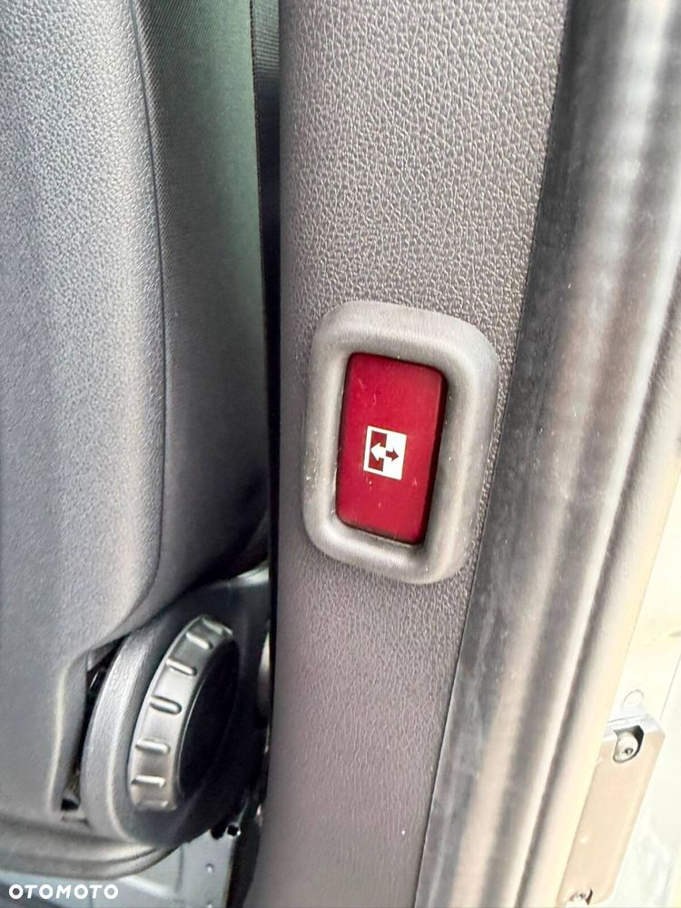 Mercedes-Benz Sprinter 319 CDI KA OM654 długi PRO - 30