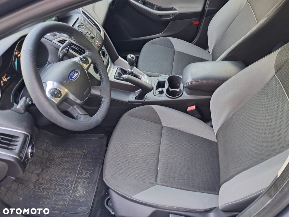 Ford Focus - 18