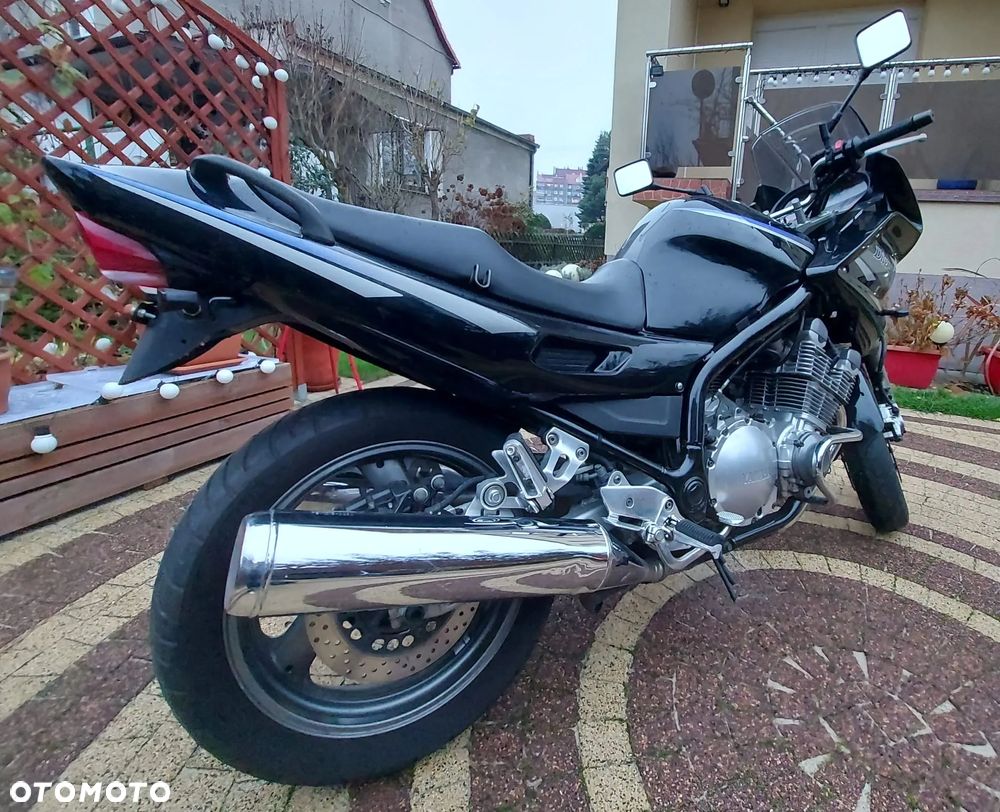 Yamaha XJ - 16