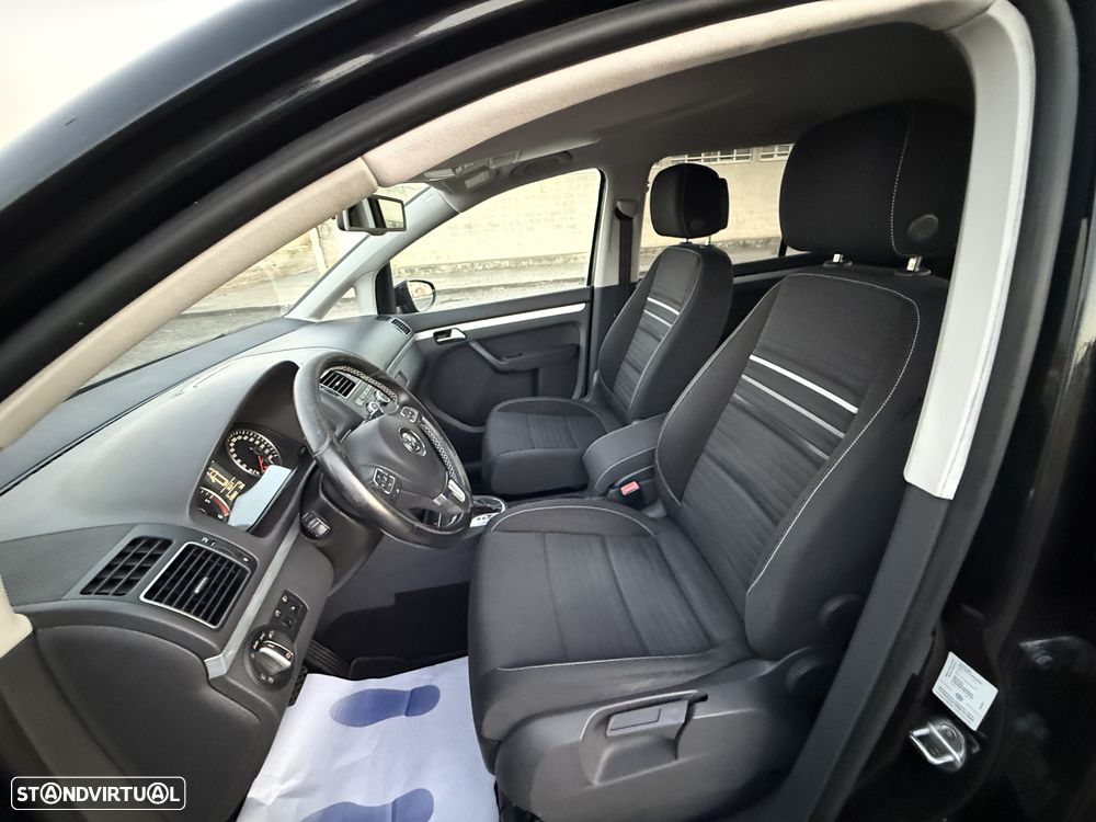 VW Touran 1.6 TDI DPF DSG Cup - 18