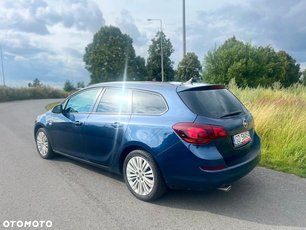Opel Astra 1.4 T Executive - 1