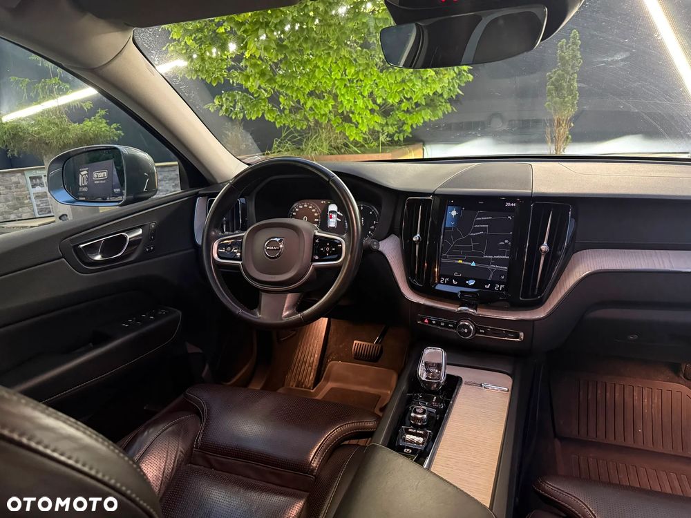 Volvo XC 60 B4 D AWD Inscription - 23