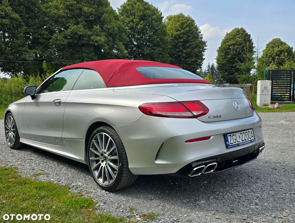 Mercedes-Benz Klasa C 300 9G-TRONIC - 10