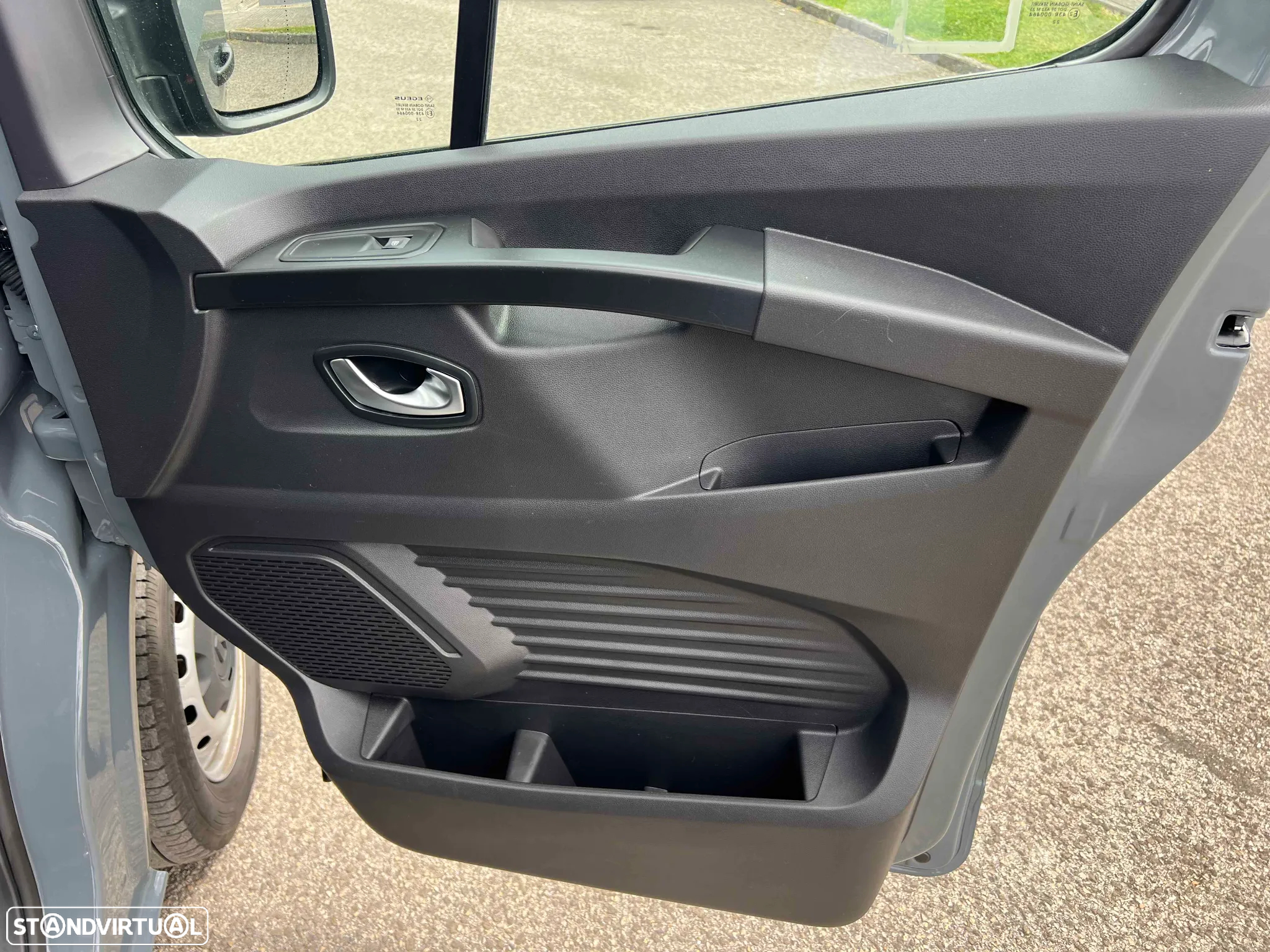 Renault Trafic L1H1 2.0 dci 130CV - 18