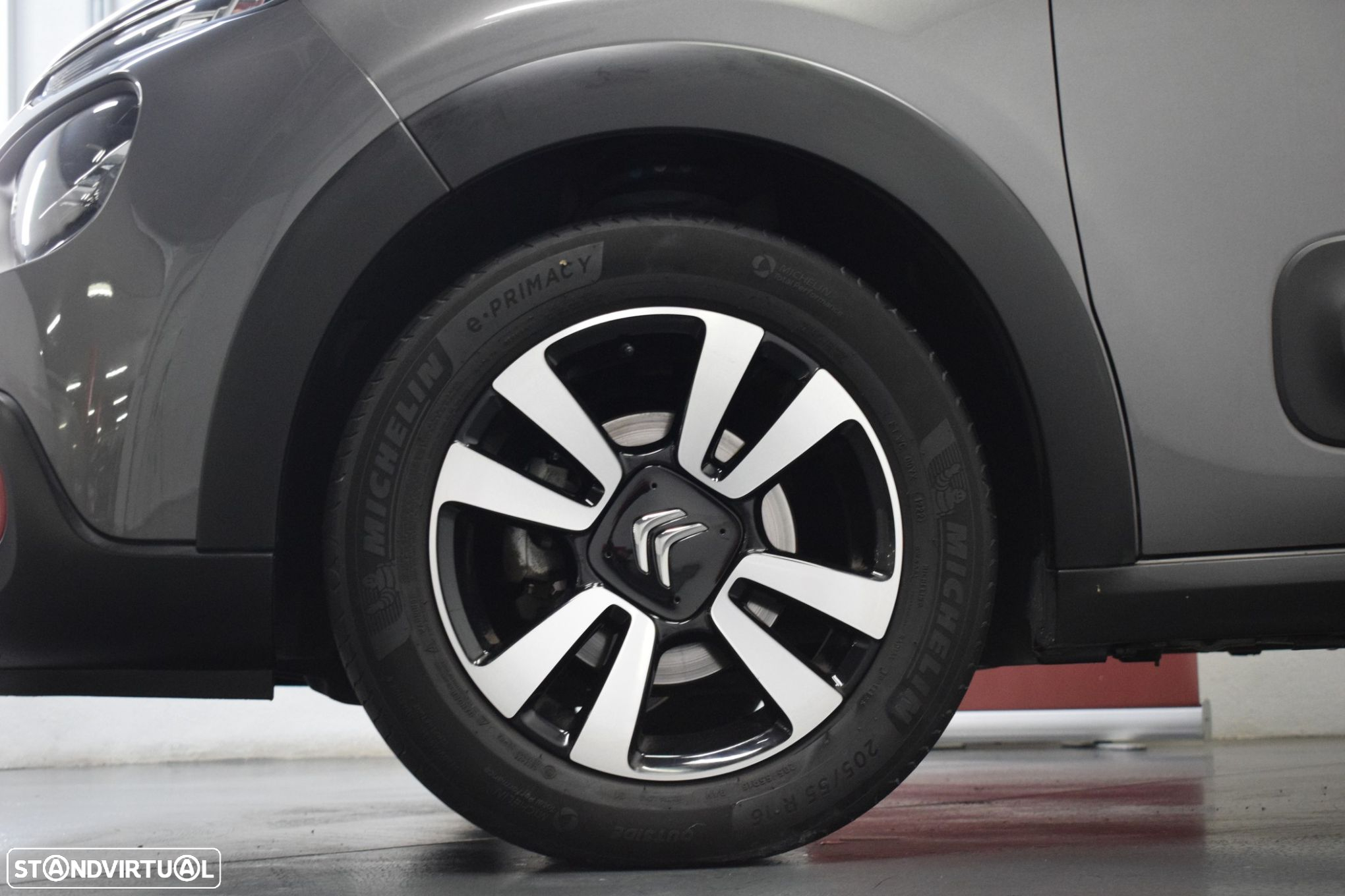 Citroën C3 1.2 PureTech Shine - 19
