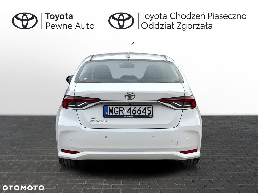 Toyota Corolla - 4