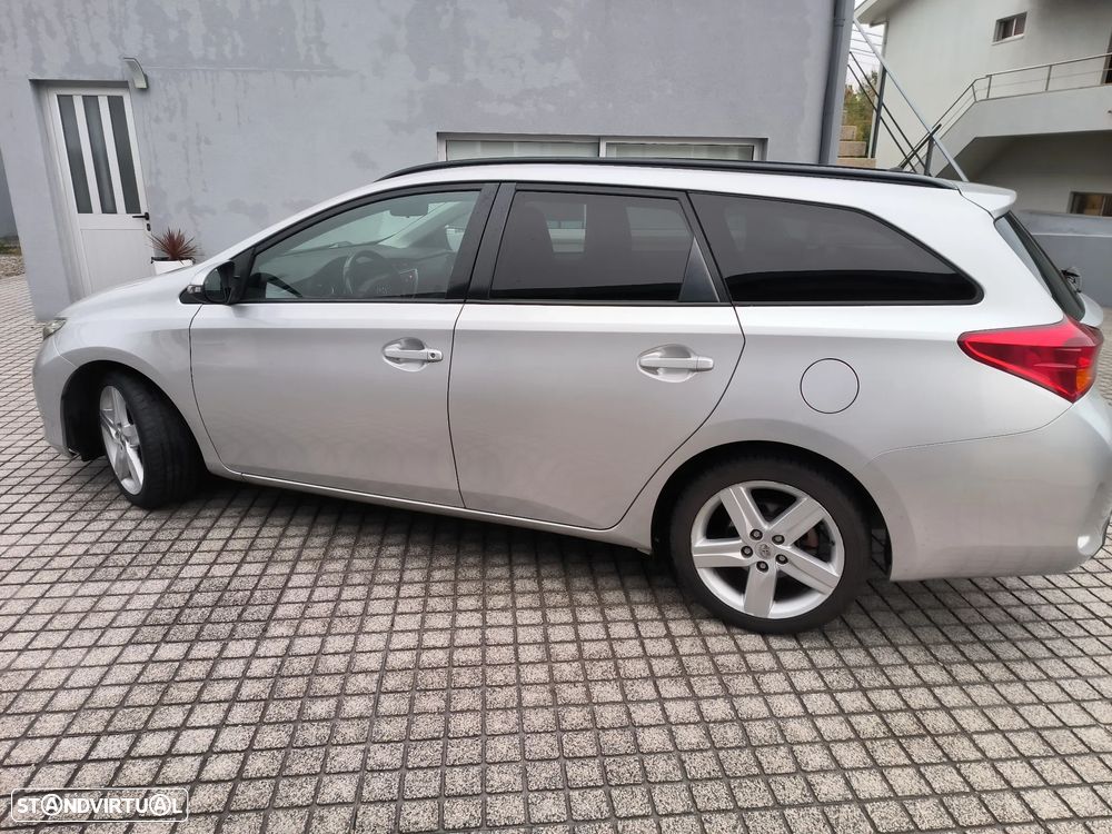 Toyota Auris Touring Sports 1.4 D-4D Com+P.Sport - 2