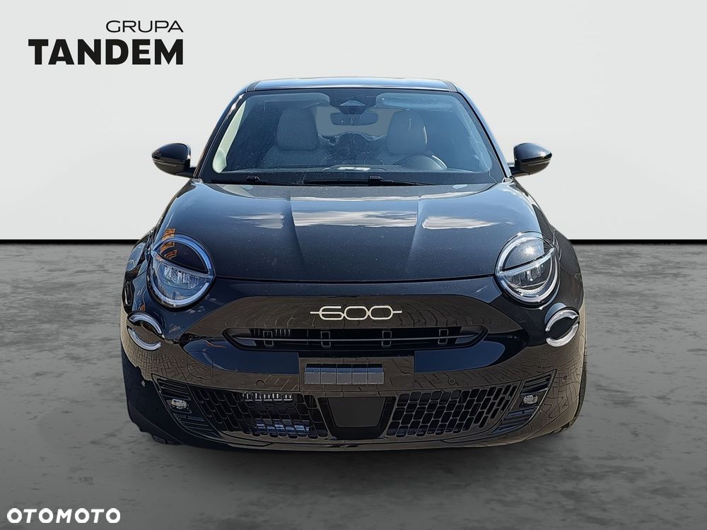Fiat 600 1.2 Turbo La Prima eDCT - 2