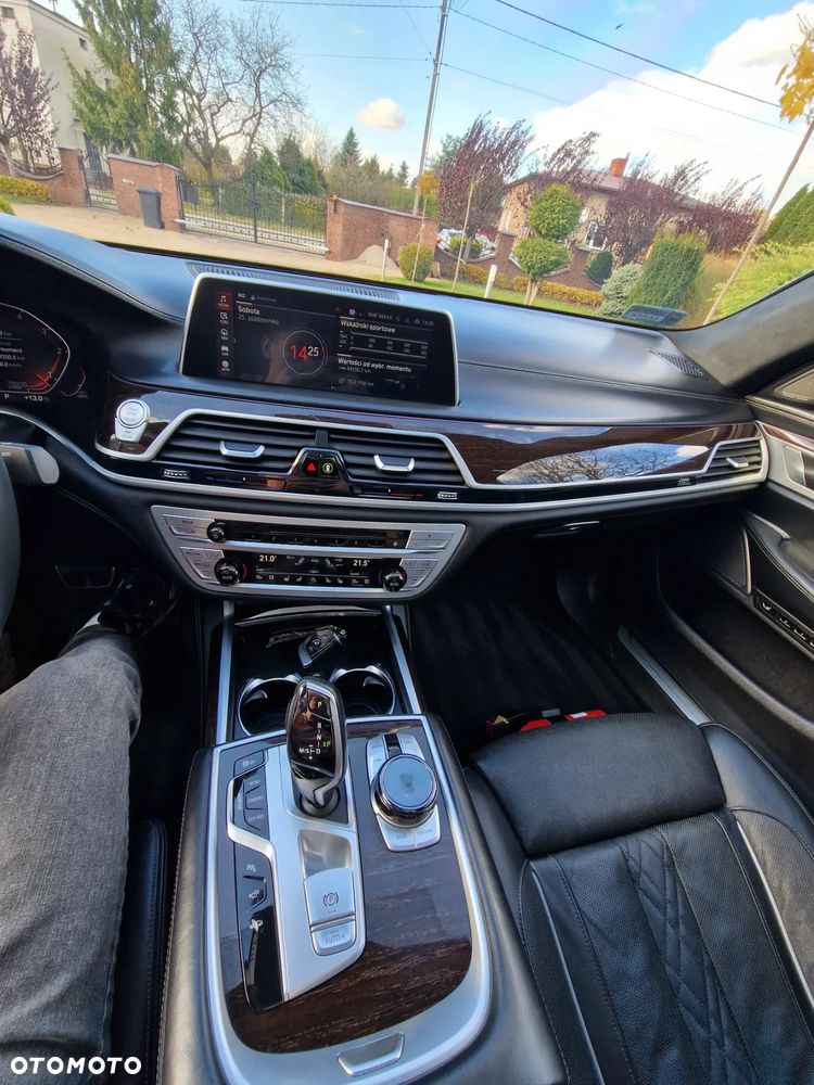 BMW Seria 7 750Ld xDrive - 12