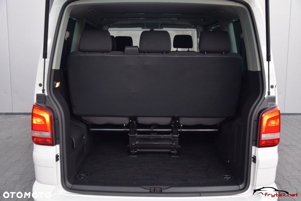 Volkswagen Caravelle - 18