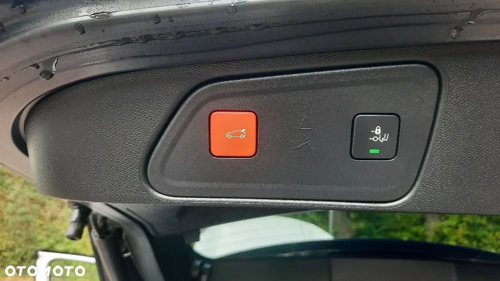 Peugeot 3008 1.6 PureTech Hybrid PHEV Allure Pack S&S EAT8 - 23