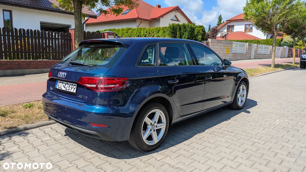 Audi A3 Sportback 30 TDI S tronic - 4