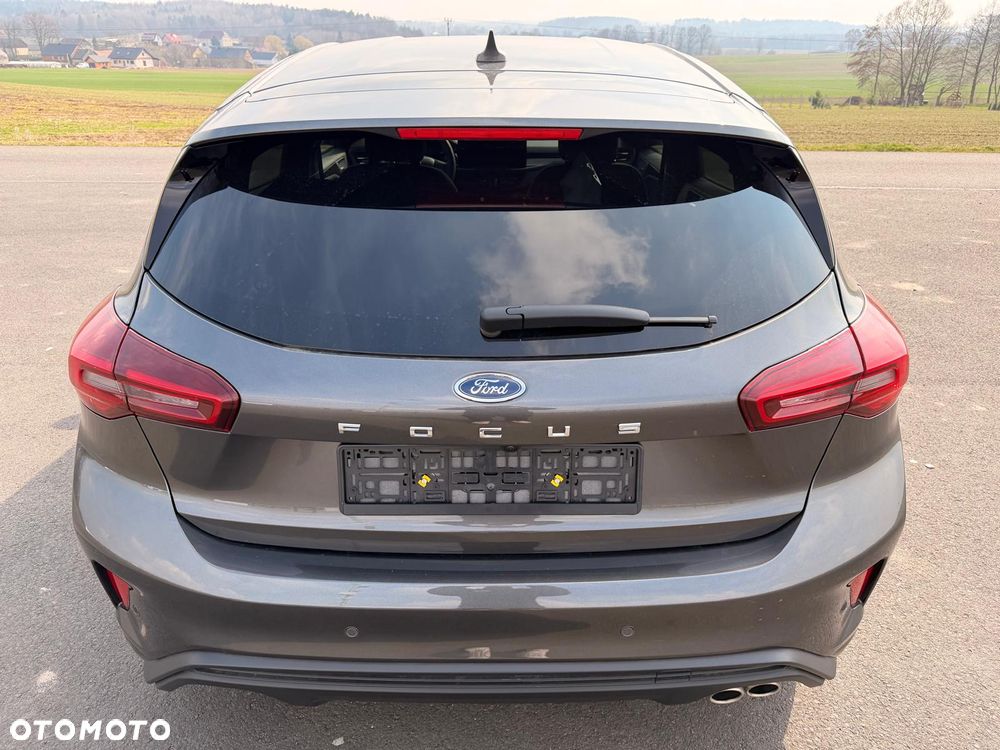 Ford Focus 1.0 EcoBoost Hybrid ST-LINE - 2