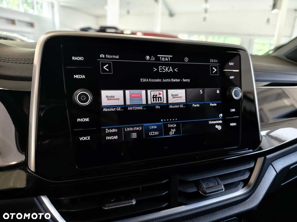 Volkswagen T-Roc - 22