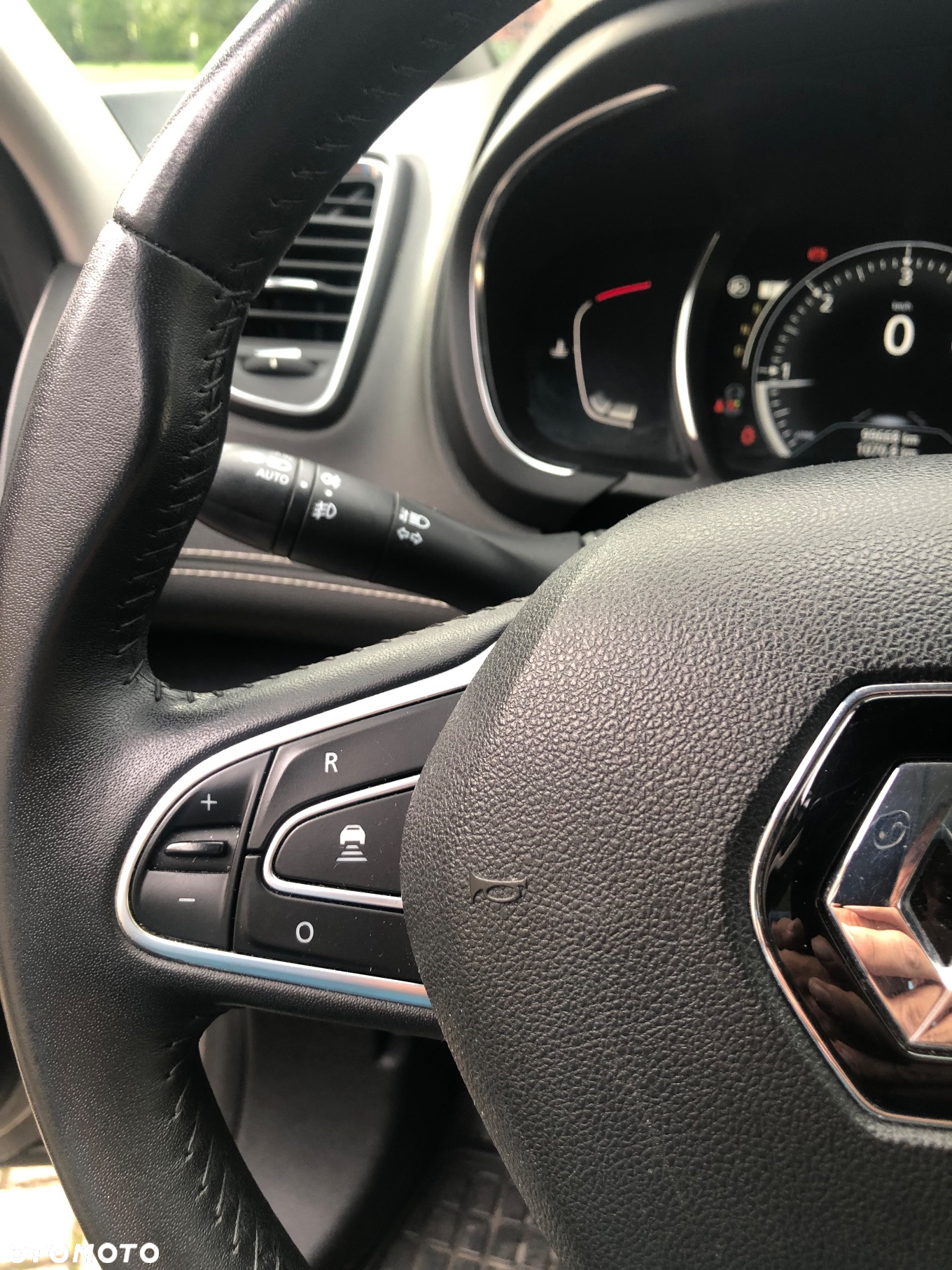 Renault Grand Scenic dCi 110 EDC Bose Edition - 17