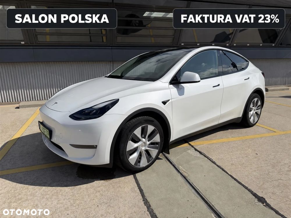 Tesla Model Y - 1