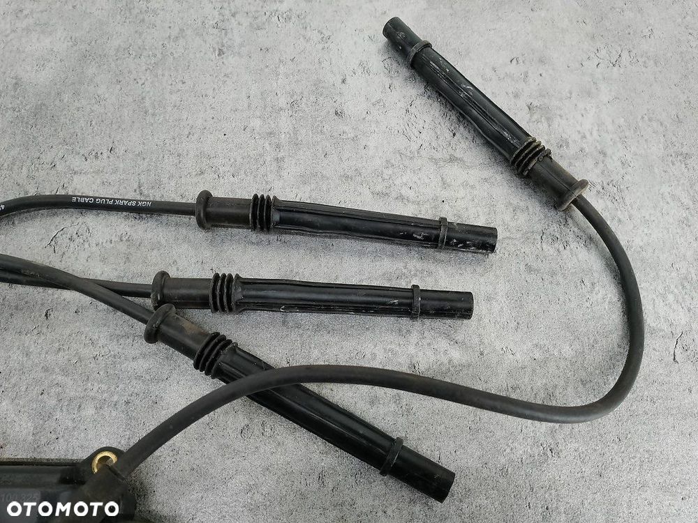 CEWKA ZAPŁONOWA RENAULT CLIO III 040100325 1.2 16V - 5