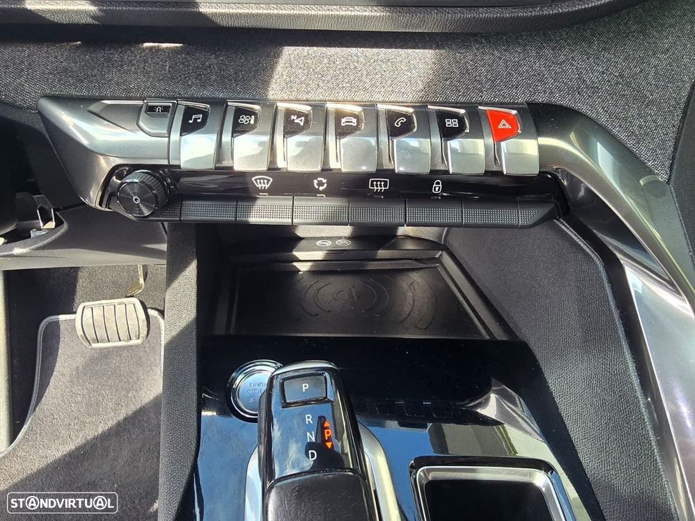 Peugeot 3008 1.2 PureTech Allure EAT8 - 15