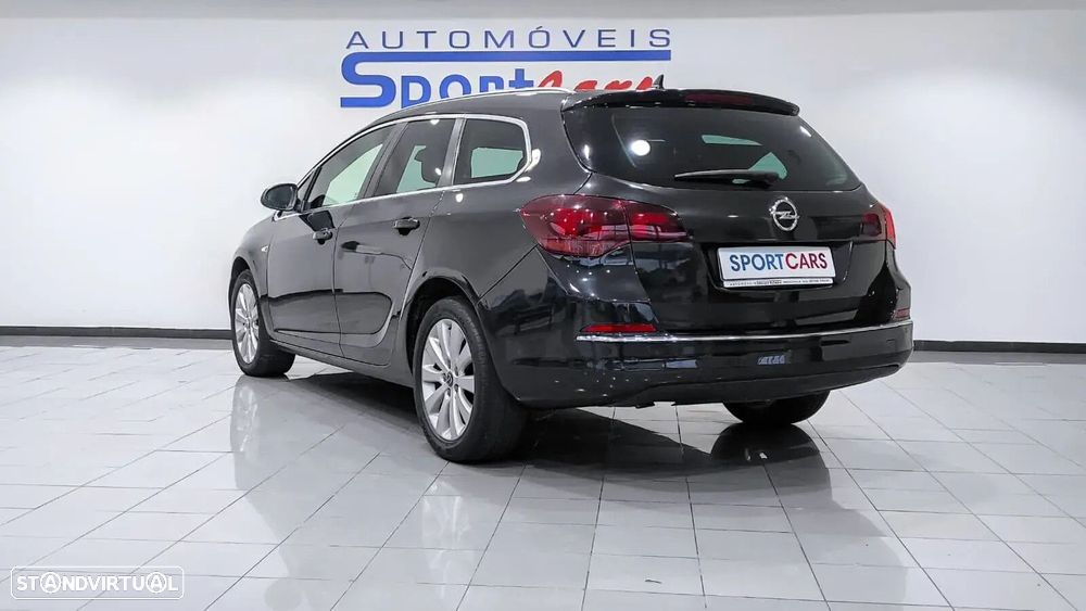 Opel Astra Sports Tourer - 14
