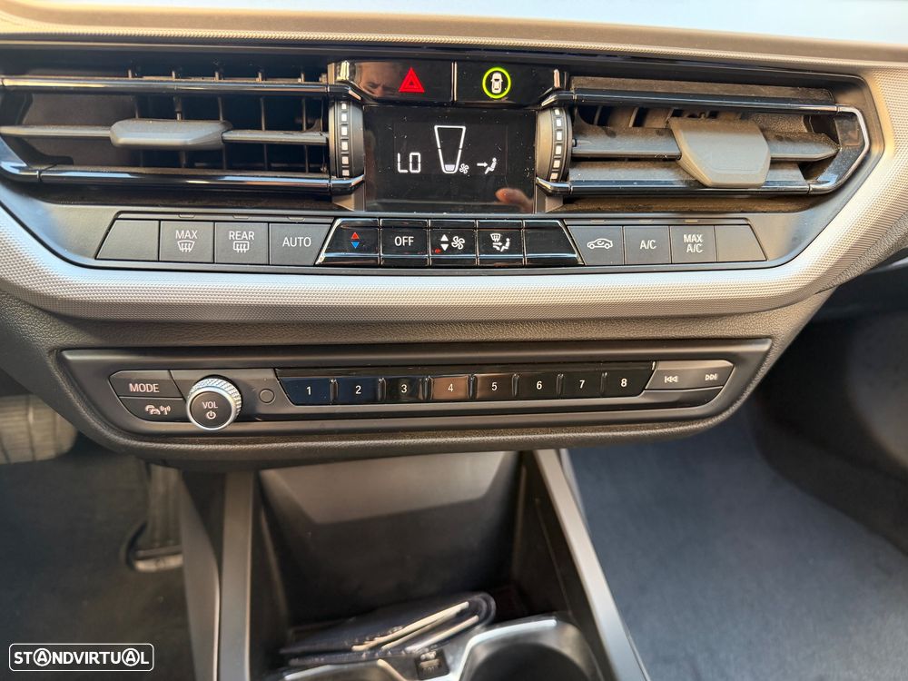 BMW 116 i Aut. Advantage - 15