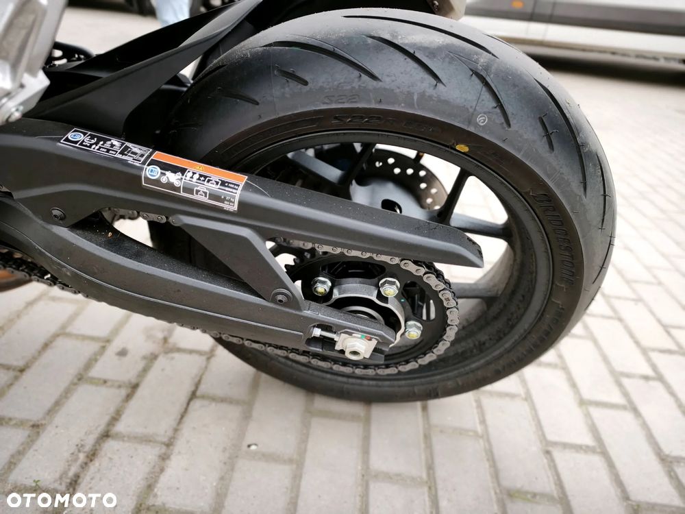 Honda Hornet - 16