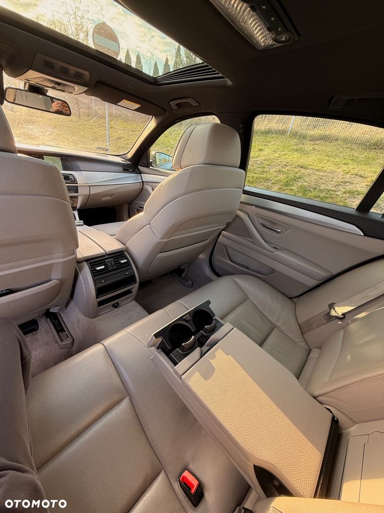 BMW Seria 5 - 25