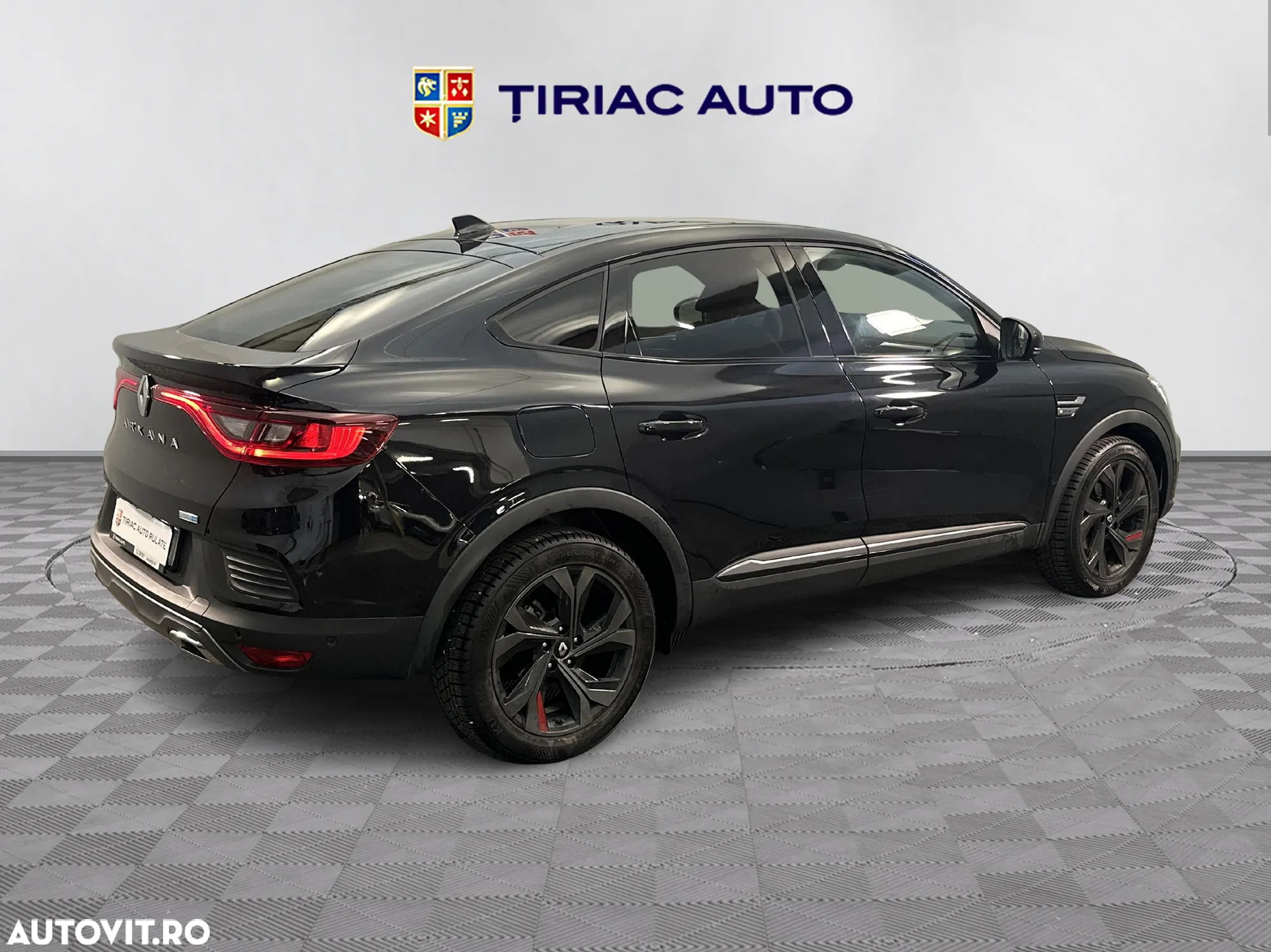 Renault Arkana E-TECH Hybrid RS Line - 5