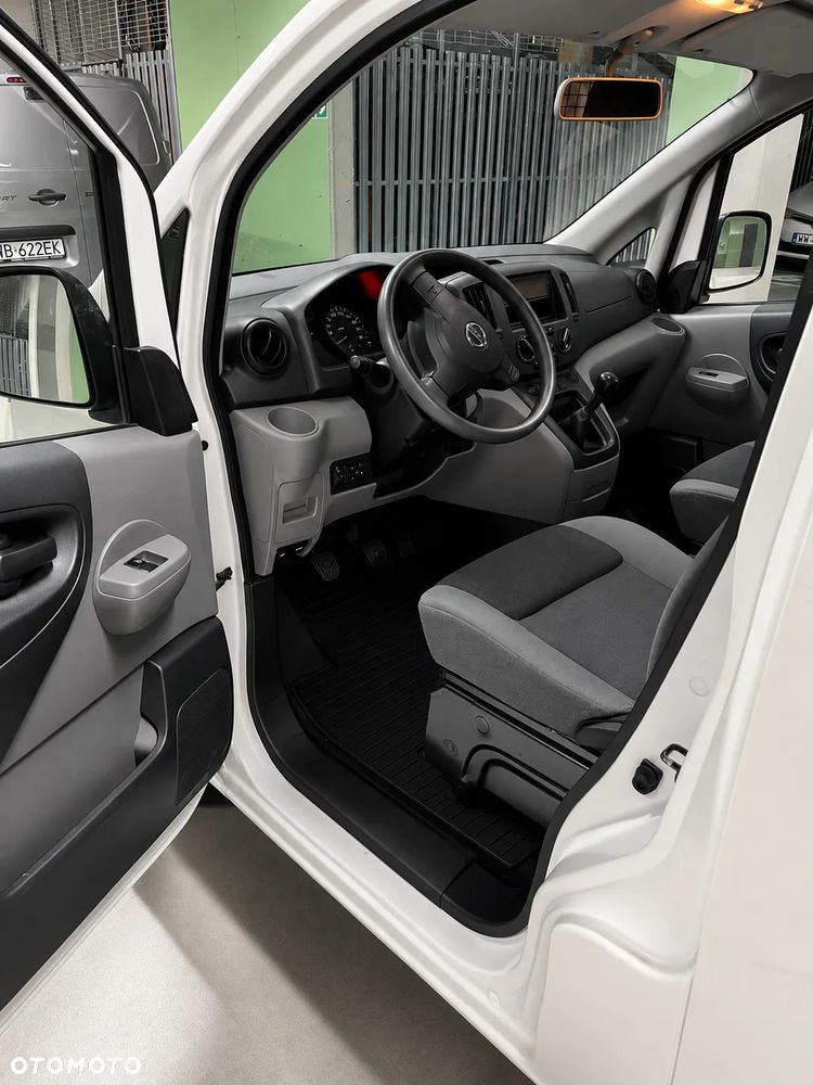 Nissan NV200 - 2