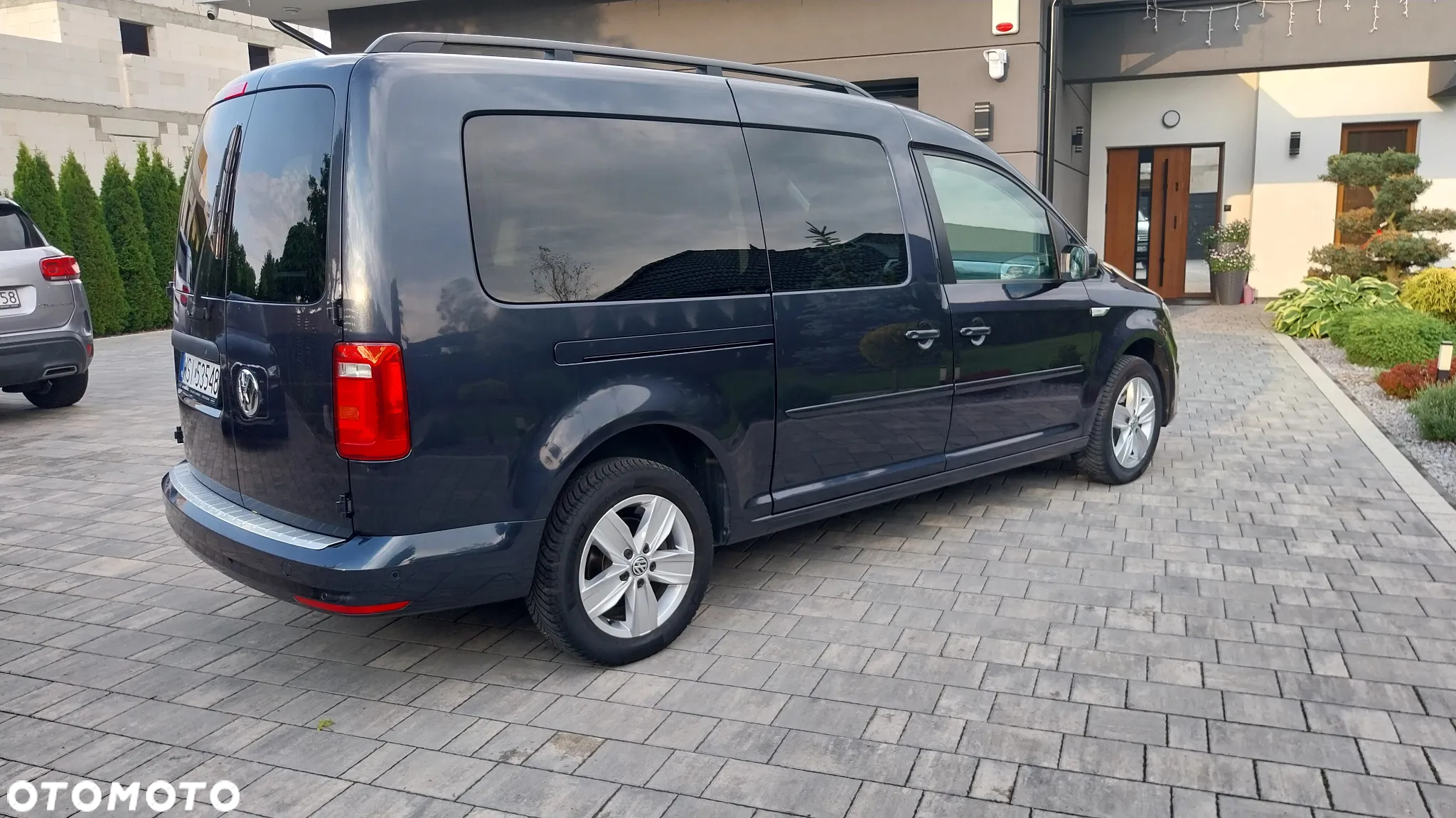 Volkswagen Caddy Maxi 2.0 TDI Highline DSG - 10
