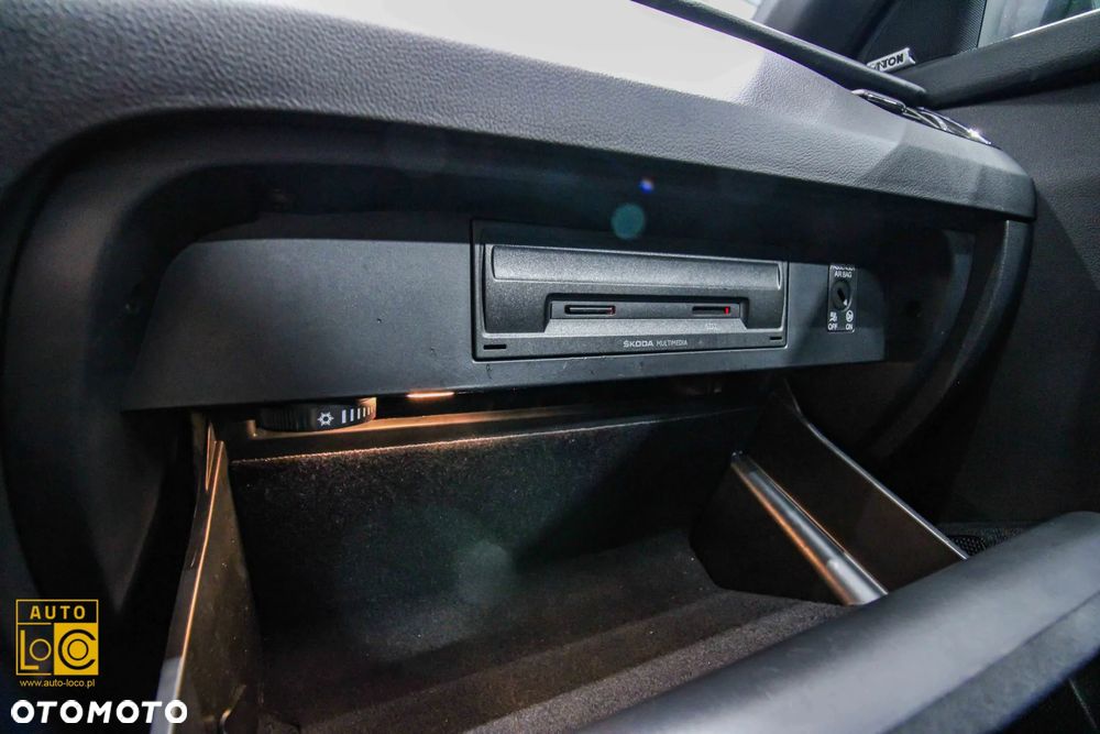 Skoda Octavia 2.0 TSI RS 245 DSG - 36