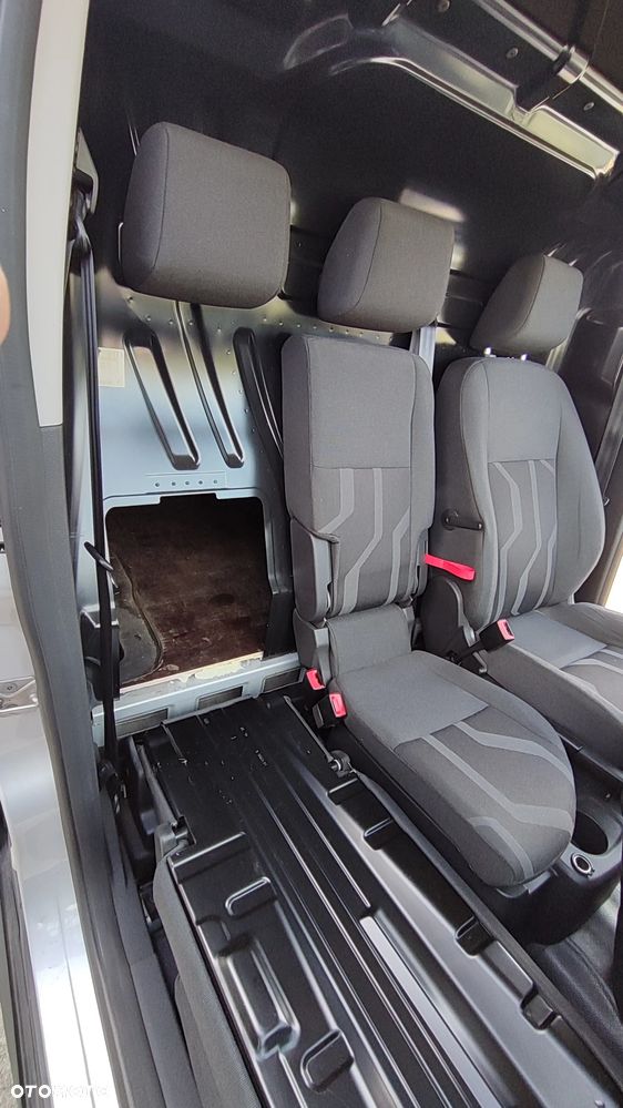 Ford Trannsit connect - 18
