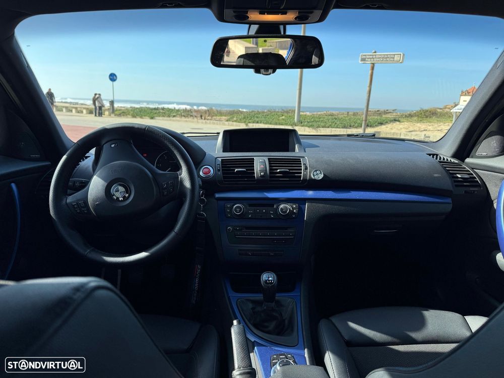 BMW 118 d Pack M - 15