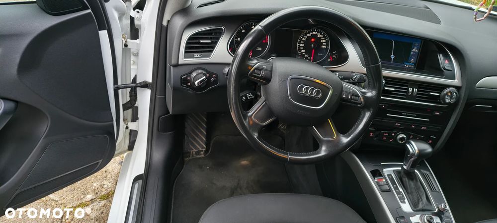 Audi A4 Avant 2.0 TDI DPF multitronic Ambiente - 8