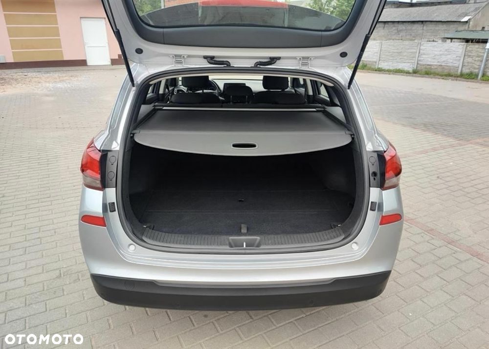 Hyundai i30 1.0 T-GDI Classic + DCT - 2